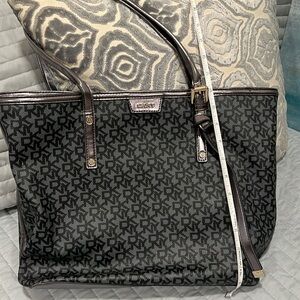 Donna Karan New York Women Canvas Full Zip Tote